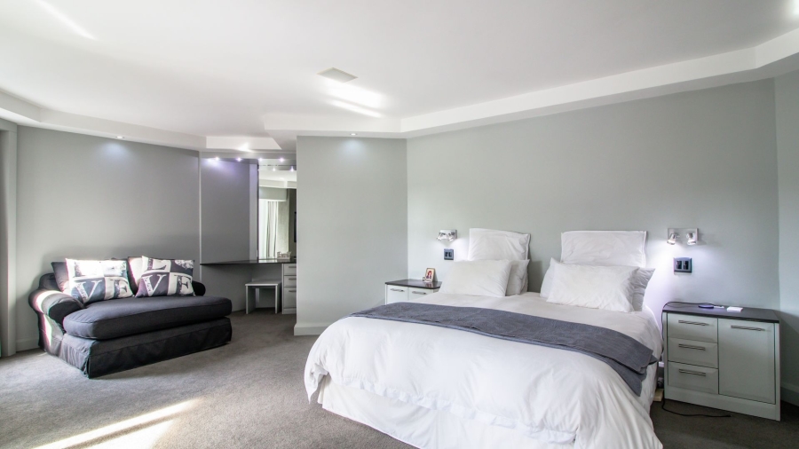 4 Bedroom Property for Sale in Nahoon Valley Park Eastern Cape